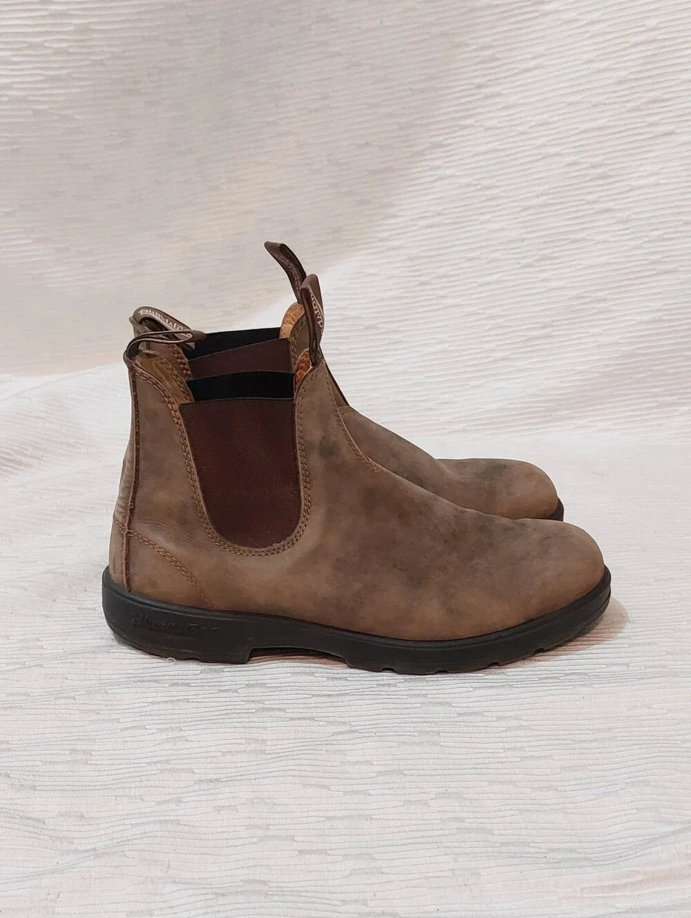 Blundstone Brown Chelsea Boots with Dark Elastic Panels Size 9.5